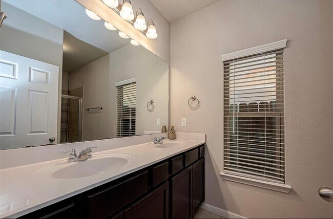 Building Photo - 6409 Hollock Meadows Ln