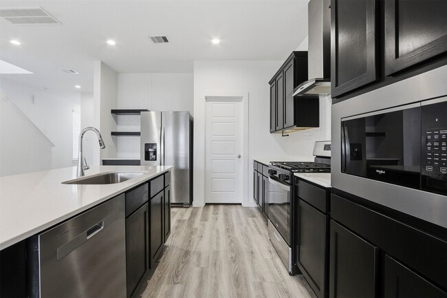 Building Photo - 12330 Basilwood Dr