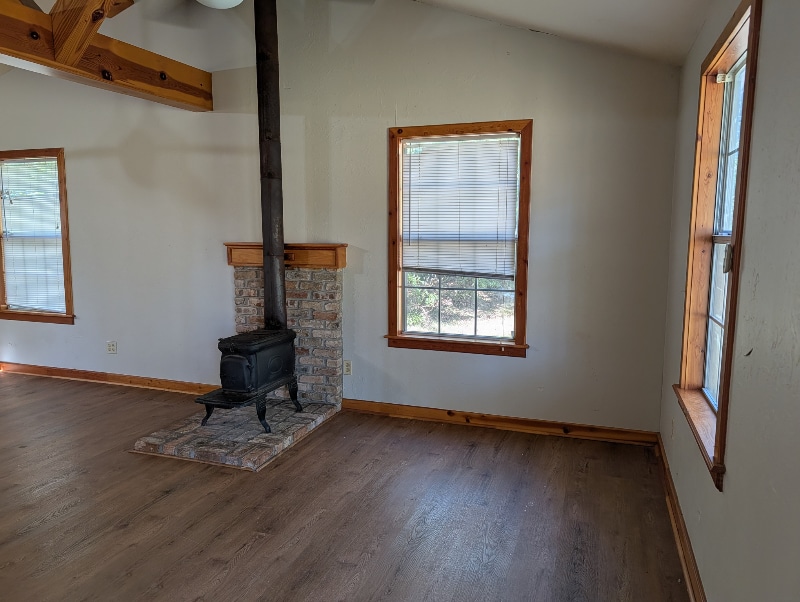 Building Photo - 10607 FM 2767
