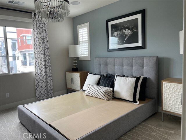 Building Photo - 104 Allusion