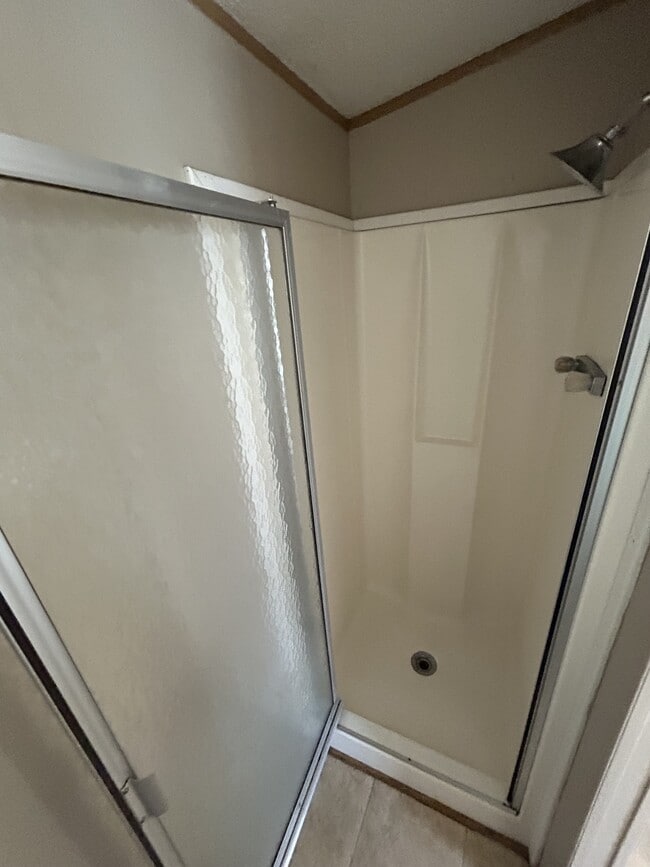 Building Photo - 217 Tyler St