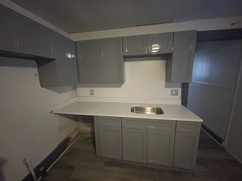 Building Photo - 68 N 13th St