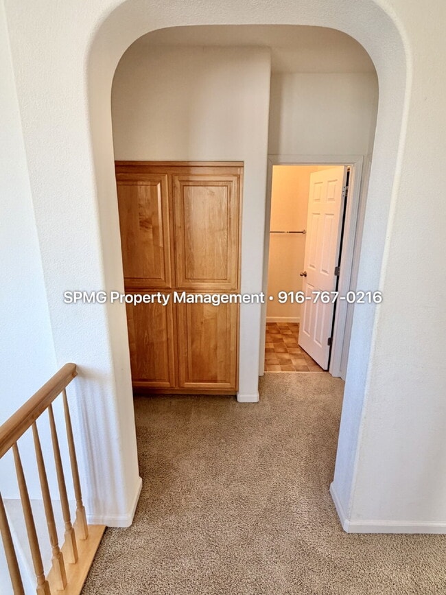 Building Photo - Beautifully Maintained 3 Bed / 2.5 Bath Home in South Natomas — New Appliances & Community Amenit...