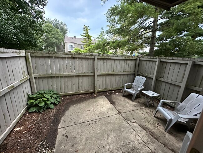 Building Photo - 945 Quay Ave