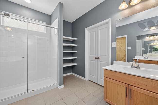 Building Photo - 1312 Mainland Shrs Ln