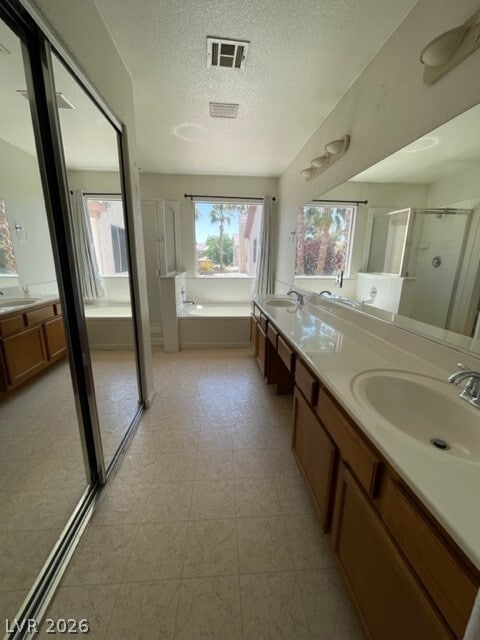 Building Photo - 1304 Paraiso St