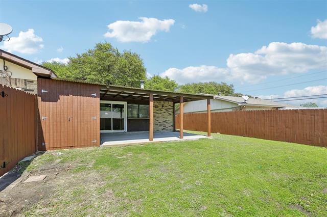 Building Photo - 904 Middle Cove Dr