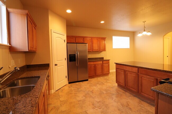 Building Photo - Traverse Mountain Home