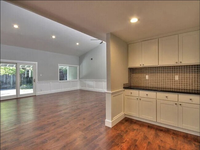 Building Photo - Highly Desirable 4BD/2BA Home in San Jose's Rancho Santa Teresa neighborhood!