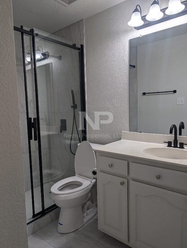 Building Photo - 7828 Blossom Dr