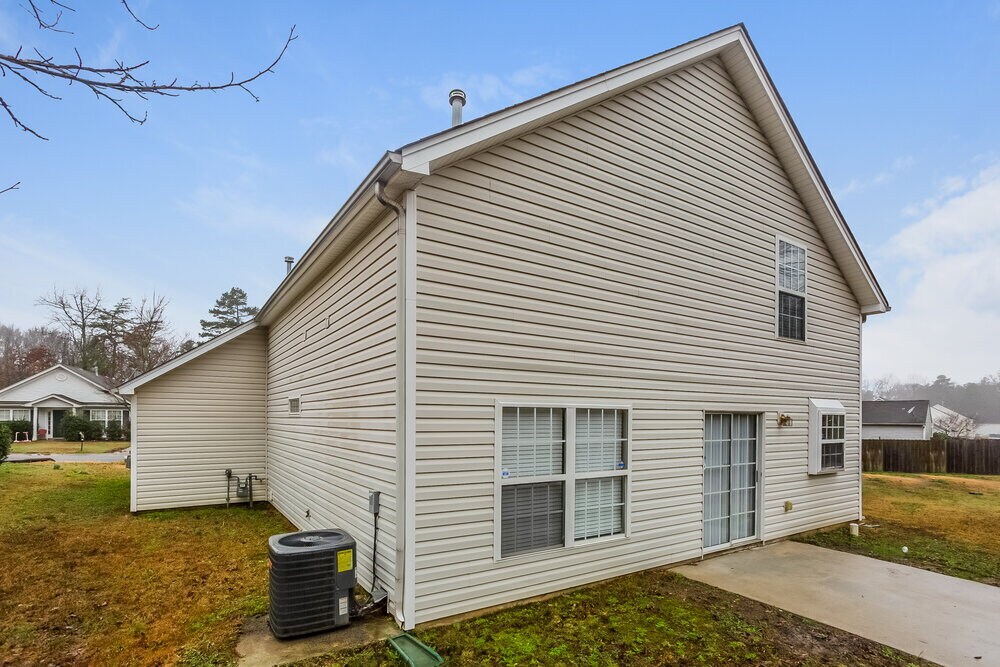 Building Photo - 7028 Indian Ridge Ln