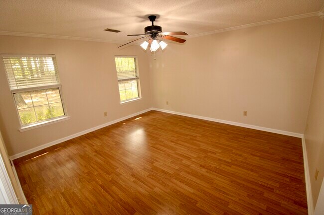 Building Photo - 108 Baytree Ct