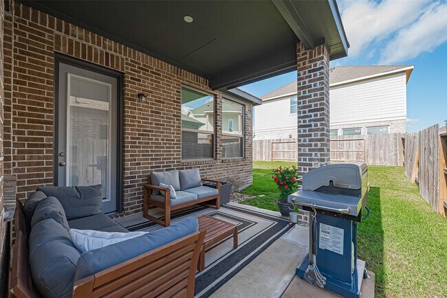 Building Photo - 15819 Glascorri Dr