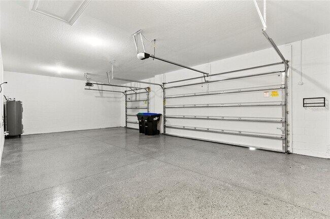Building Photo - 10419 Lemont St