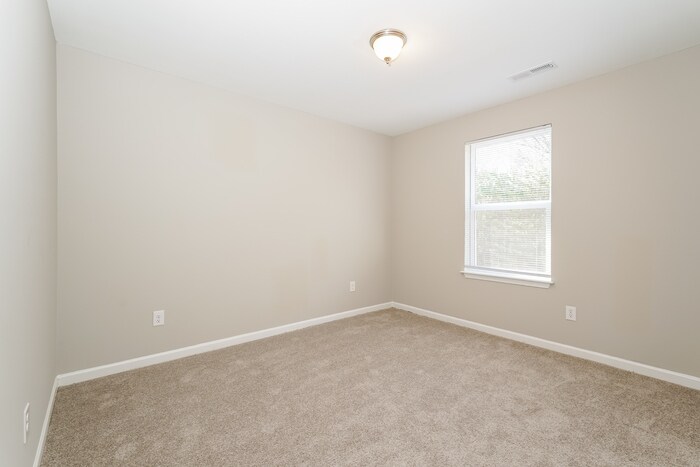 Building Photo - 100 Hadley Dr