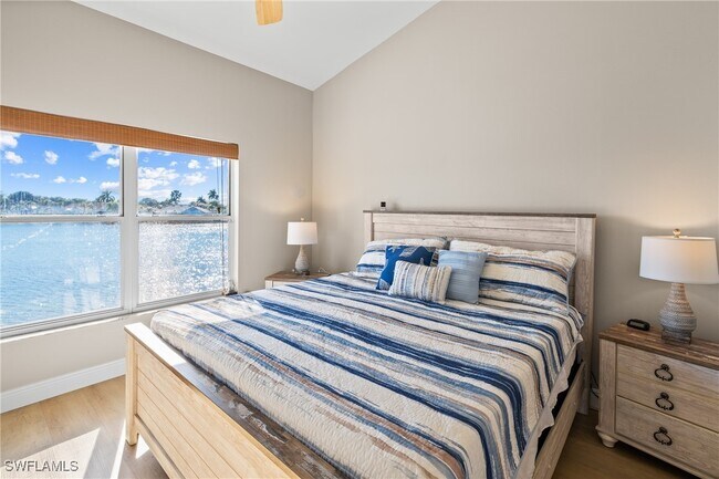 Building Photo - 541 Windsor Sq