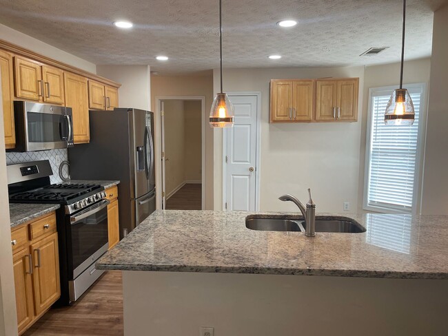 Building Photo - 3-Bedroom Ranch in Central Gwinnett