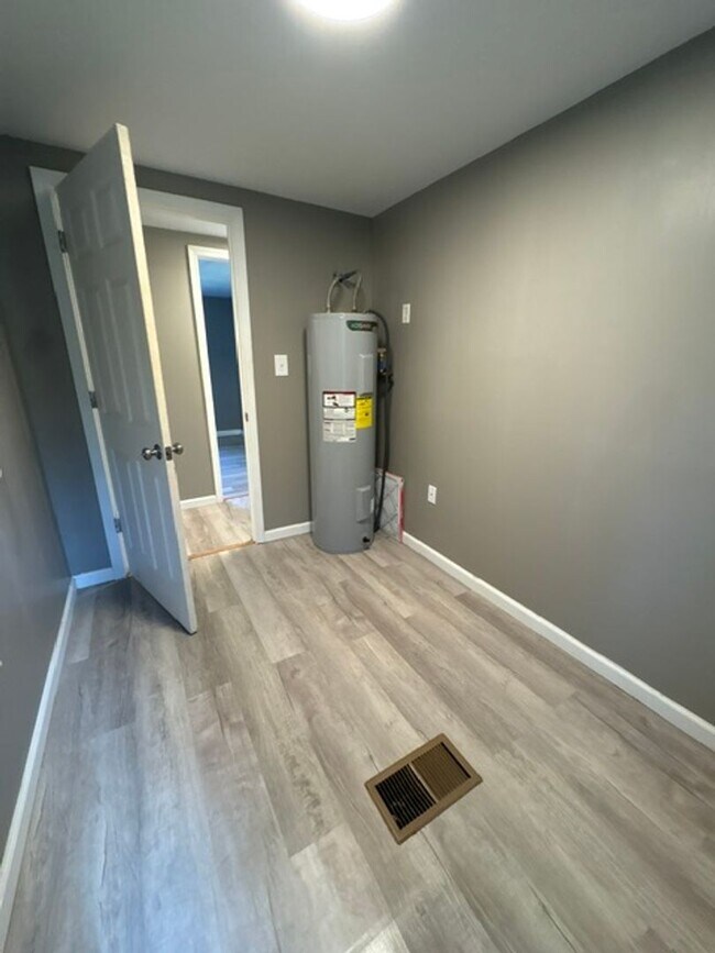 Building Photo - 63 Co Rd 4050