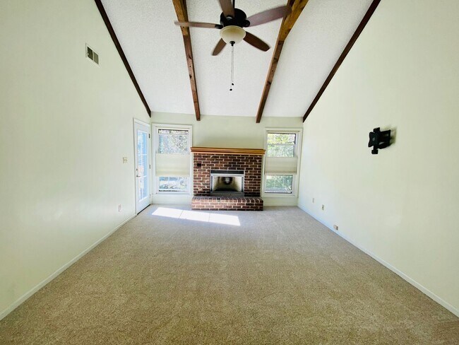 Building Photo - {12030 - F}  Updated Condo in Fantastic Location + Top Floor + Covered Parking Included + Private...