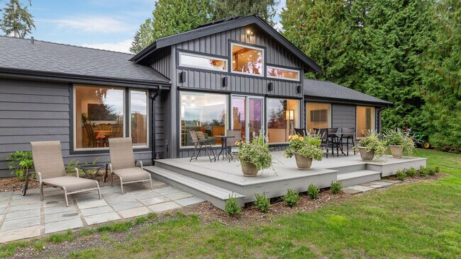 Building Photo - 13006 NE 149th St