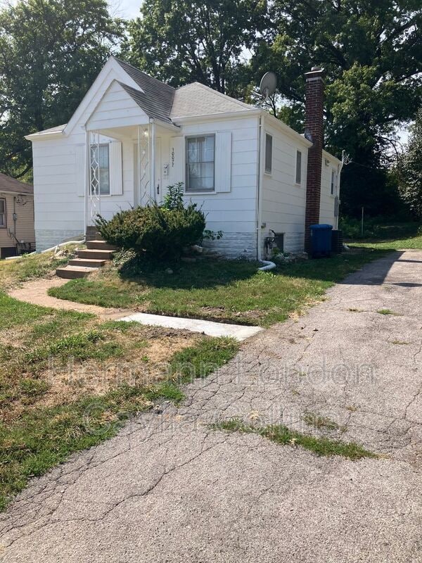 Primary Photo - 10077 Dorothy Ave