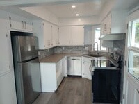 Building Photo - 259-261 Sturtevant Dr