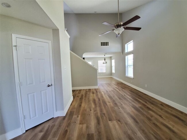 Building Photo - 1324 Davis Mountain Loop