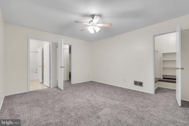 Building Photo - 60B Sumac Ct