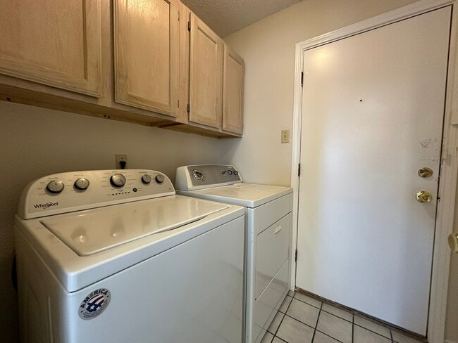 Building Photo - 15357 Yardarm Ct