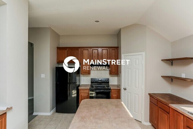 Building Photo - 4 Bedroom Pet-Friendly Home in Rockwall, TX with Main Street Renewal