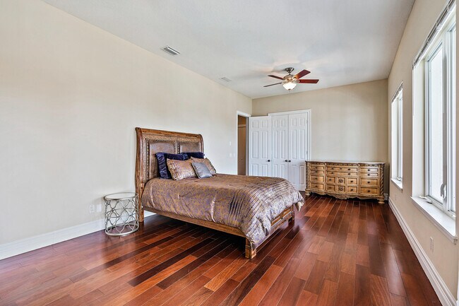 Building Photo - 703 Ramie Ct