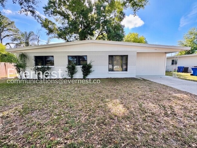 Building Photo - 7121 Flounder Dr