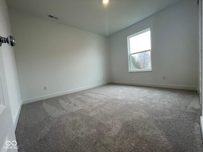Building Photo - 6852 Orchard Run Cir