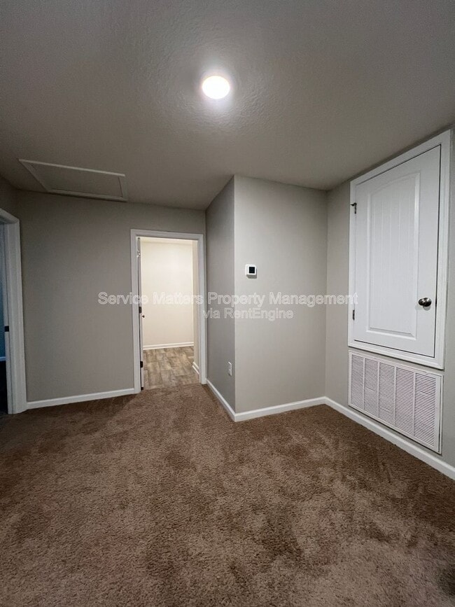 Building Photo - 6402 Churchill Cir