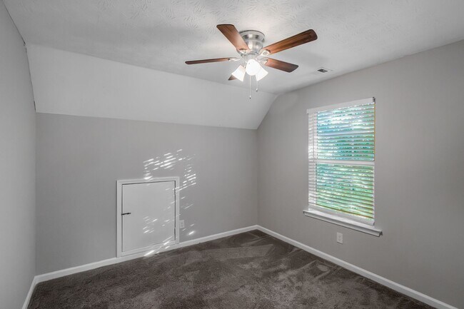 Building Photo - Spacious 4 Bedroom, 2.5 Bath Home on a Large Corner Lot in McDonough! ?