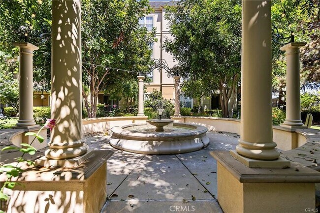 Building Photo - 2257 Watermarke Pl