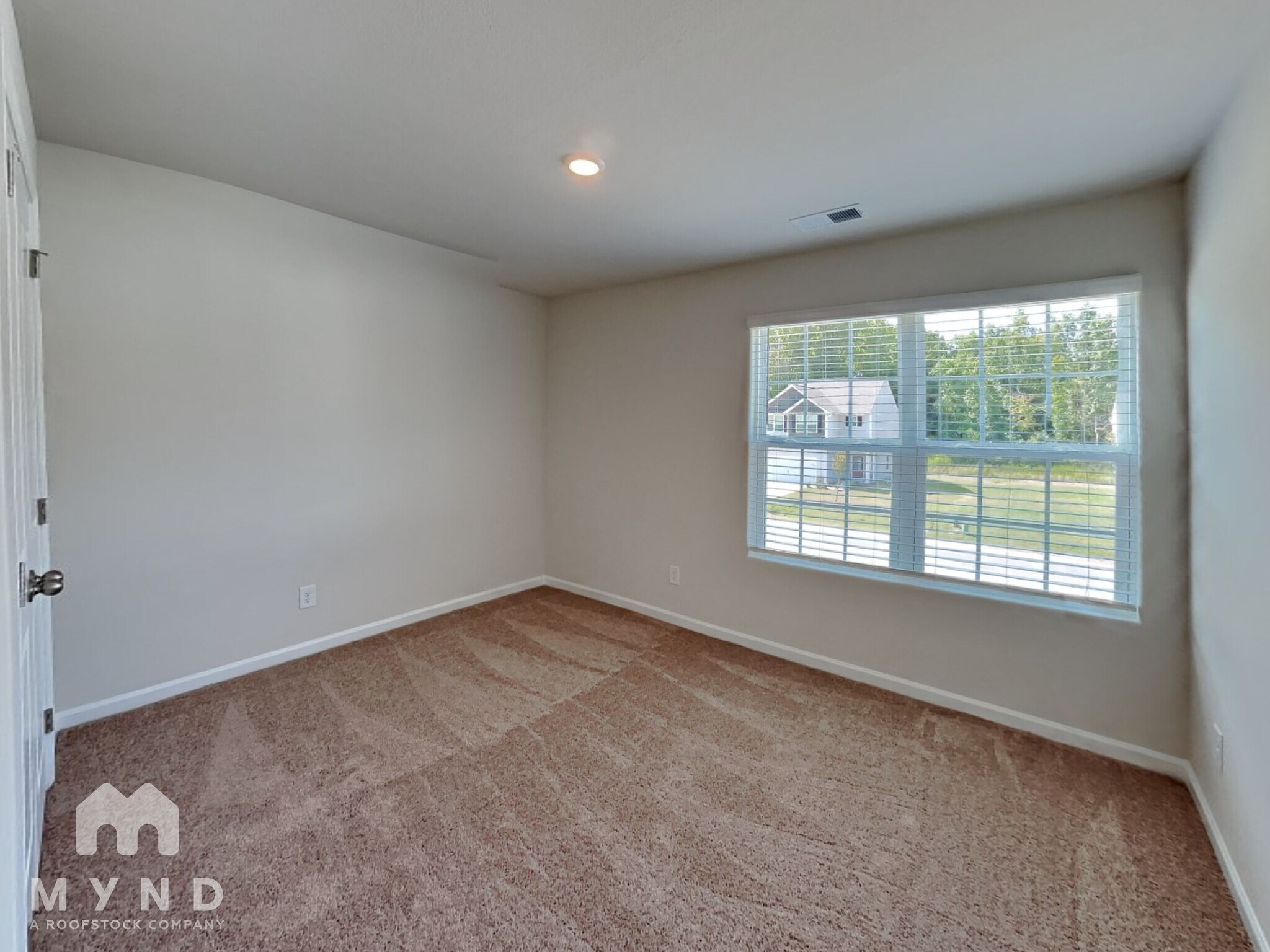 Building Photo - 173 Taverners Ln