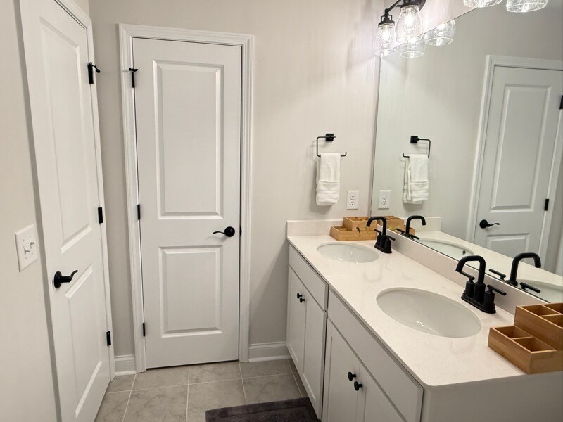 Building Photo - 4045 Grommet Ct