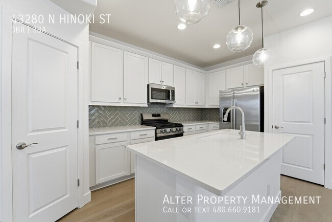 Building Photo - 43280 N Hinoki St