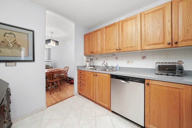Building Photo - 405 N Wabash Ave