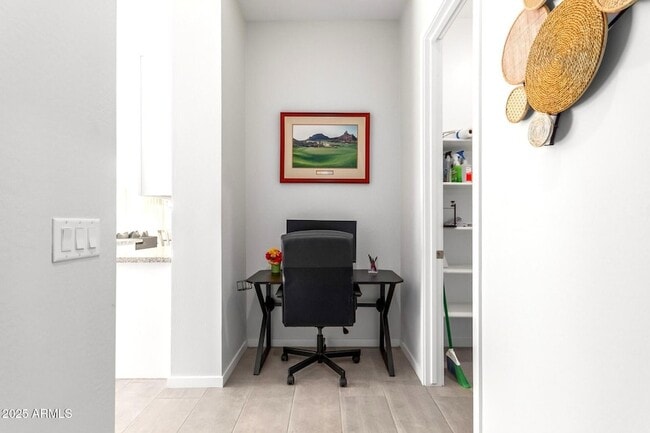 Building Photo - 1914 N 140th Ave