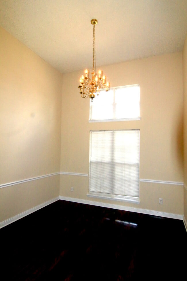 Building Photo - 2123 Moonlite Ct