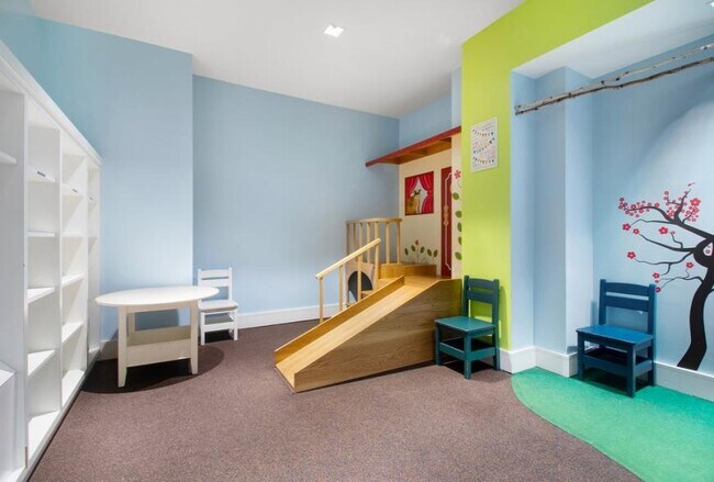 Building Photo - 0 bedroom in New York NY 10004