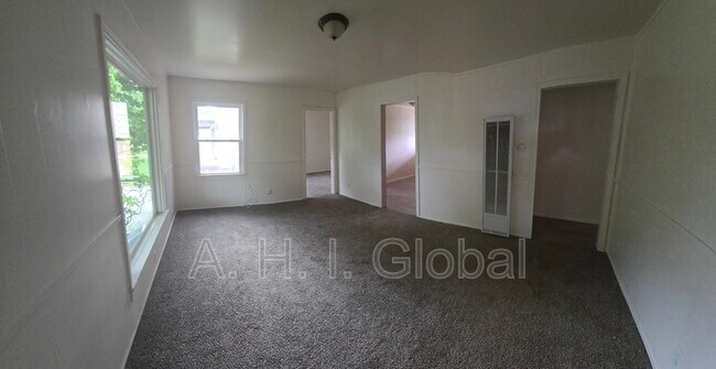 Building Photo - 1033 Dunaway St