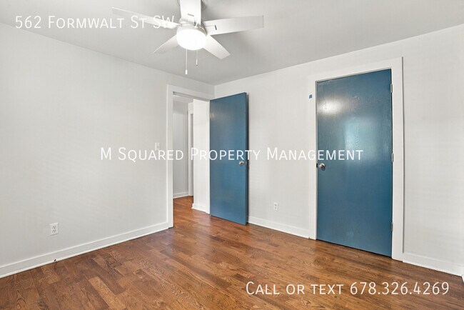 Building Photo - 562 Formwalt St SW