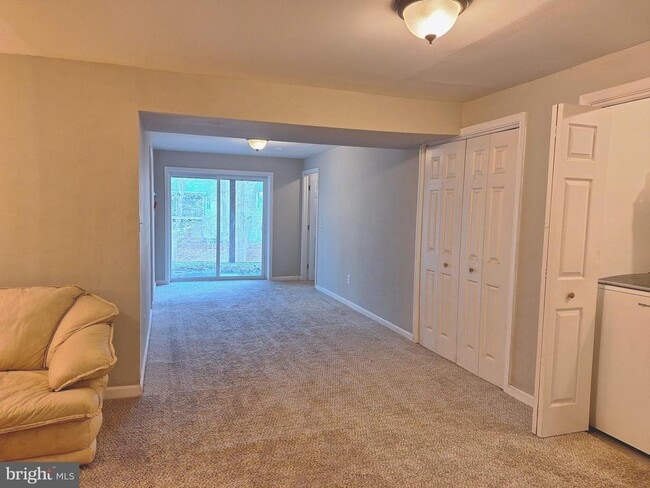 Building Photo - 12 Albano Ct