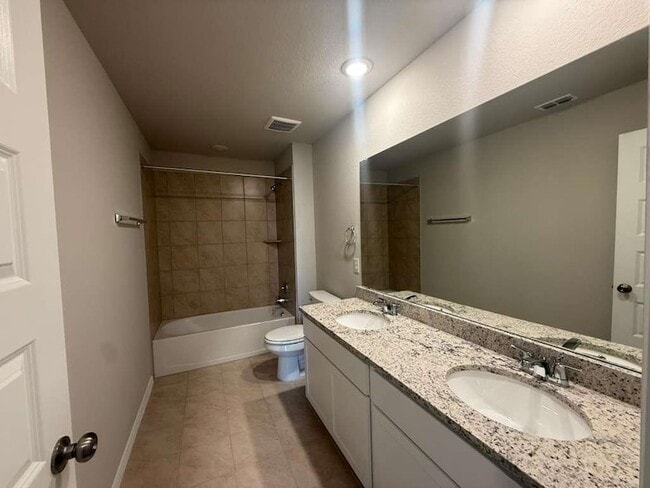 Building Photo - 4521 Bridal Veil Dr