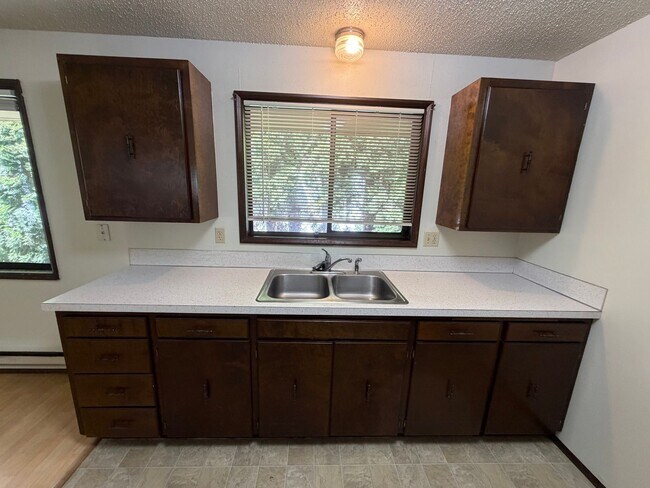 Building Photo - 1 Bed / 1 Bath Apartment in the Heart of Centralia
