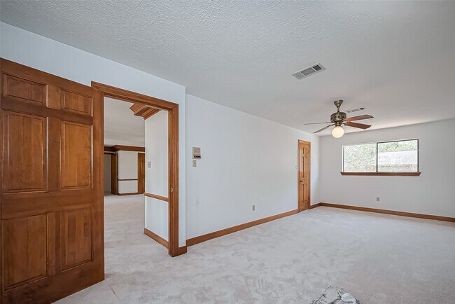 Building Photo - 18307 Champion Forest Dr