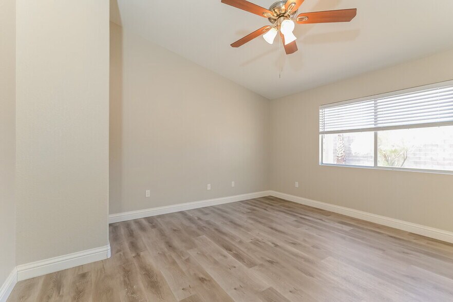 Building Photo - 655 Camp Hill Rd